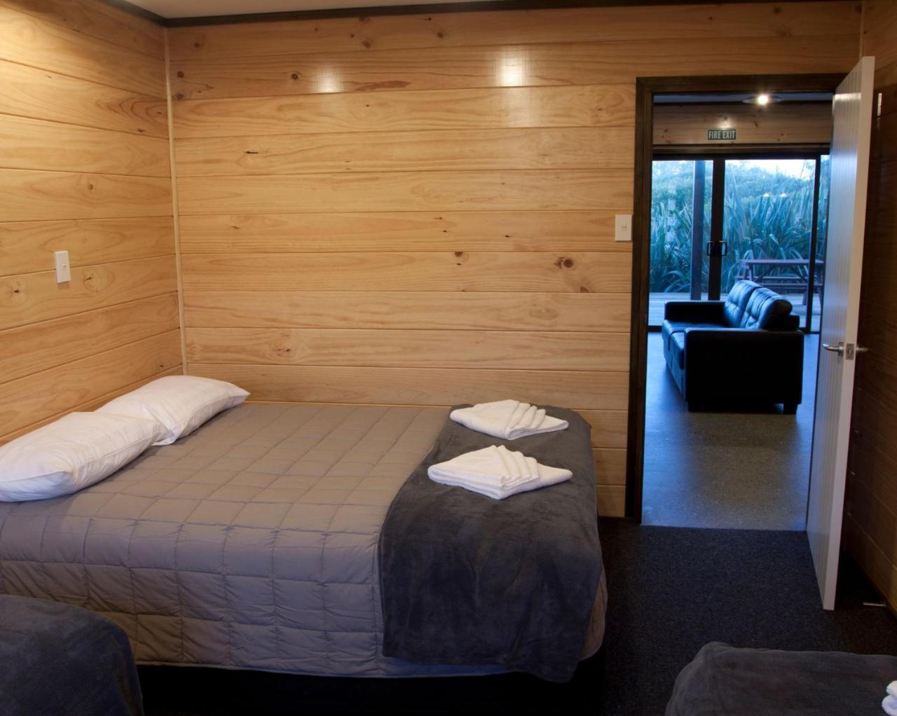 Greymouth Seaside Top 10 Holiday Park Room photo